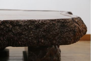 和製ビンテージ　花梨(カリン)材　天板厚14cm　自然の造形美が存在感を放つ超極厚天板一枚の座卓(ローテーブル、センターテーブル、リビングテーブル、ヴィンテージ)(R-081261)