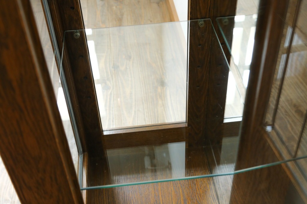 中古　美品　三越　カントリーハウス　Brugge(ブルージュ)　クラシカルな佇まいのステンドグラス入りのキャビネット　定価28万円　(R-081263)