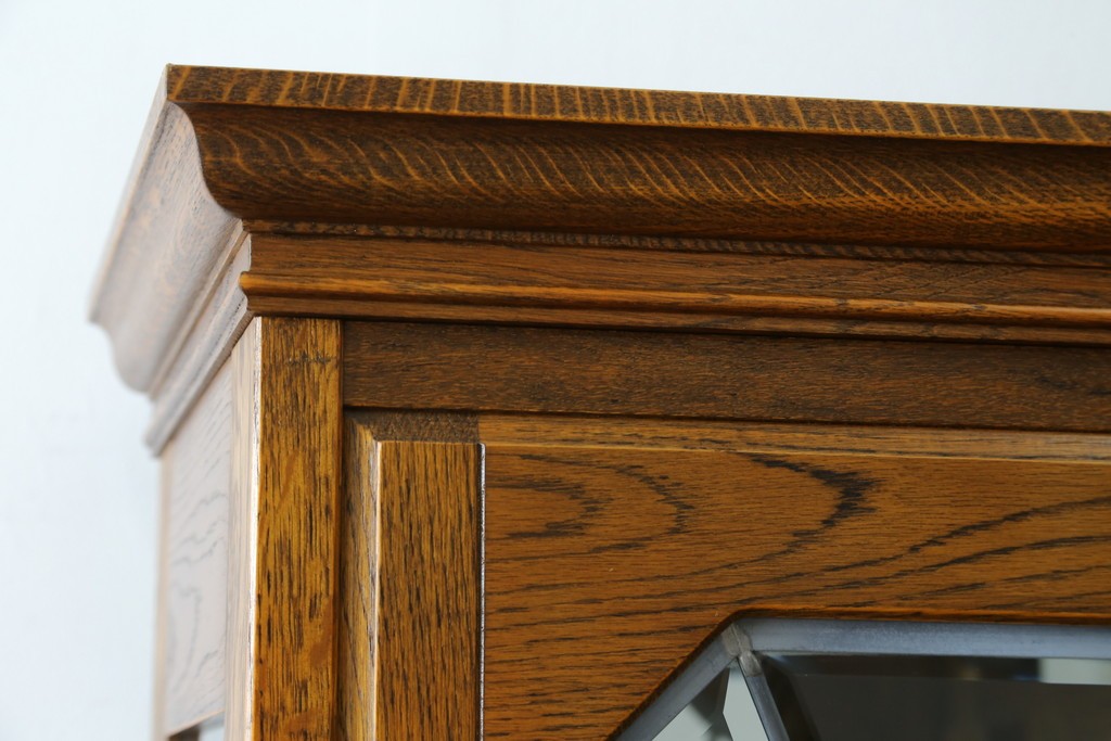 中古　美品　三越　カントリーハウス　Brugge(ブルージュ)　クラシカルな佇まいのステンドグラス入りのキャビネット　定価28万円　(R-081263)