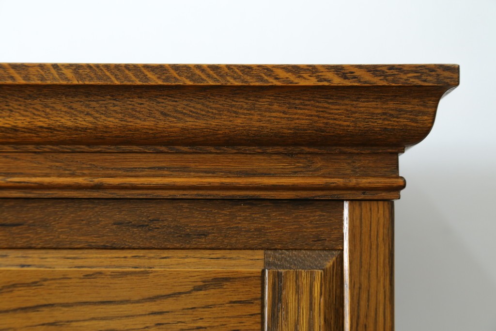 中古　美品　三越　カントリーハウス　Brugge(ブルージュ)　クラシカルな佇まいのステンドグラス入りのキャビネット　定価28万円　(R-081263)