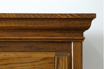 中古　美品　三越　カントリーハウス　Brugge(ブルージュ)　クラシカルな佇まいのステンドグラス入りのキャビネット　定価28万円　(R-081263)