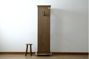 中古　美品　三越　カントリーハウス　Brugge(ブルージュ)　クラシカルな佇まいのステンドグラス入りのキャビネット　定価28万円　(R-081263)