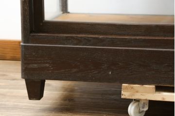 和製アンティーク　上手物!!　栗(クリ)材　作りの良い細身のフレームが上品な木枠のガラスケース(Gケース、ショーケース、ディスプレイケース、コレクションケース、サイドキャビネット、飾り棚、陳列棚、店舗什器)(R-081264)