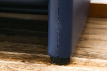 中古　美品　Cassina(カッシーナ)　MARALUNGA(マラルンガ) 　675　本革(レザー)　高級感ある佇まいが目を惹く2人掛けワイドソファ(二人掛け、2P、2.5人掛け、アームソファ)(定価約212万円)(R-081265)