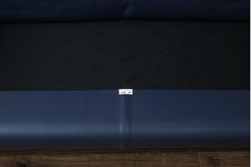 中古　美品　Cassina(カッシーナ)　MARALUNGA(マラルンガ) 　675　本革(レザー)　高級感ある佇まいが目を惹く2人掛けワイドソファ(二人掛け、2P、2.5人掛け、アームソファ)(定価約212万円)(R-081265)