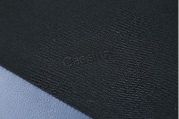 中古　美品　Cassina(カッシーナ)　MARALUNGA(マラルンガ) 　675　本革(レザー)　高級感ある佇まいが目を惹く2人掛けワイドソファ(二人掛け、2P、2.5人掛け、アームソファ)(定価約212万円)(R-081265)