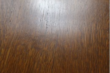中古　美品!!　アメリカ　Stickley(スティックレー、スティックレイ)　89-757　洗練されたデザインが目を引くカクテルテーブル(Cocktail Table、リビングテーブル、センターテーブル、ローテーブル)(定価約48万円)(R-081266)