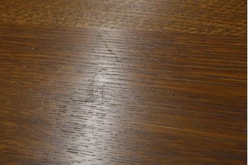 中古　美品!!　アメリカ　Stickley(スティックレー、スティックレイ)　89-757　洗練されたデザインが目を引くカクテルテーブル(Cocktail Table、リビングテーブル、センターテーブル、ローテーブル)(定価約48万円)(R-081266)