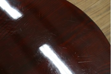 和製アンティーク　美品!!　総欅(ケヤキ)材　厚い漆塗りの高級丸型座卓　(R-081267)