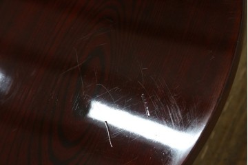 和製アンティーク　美品!!　総欅(ケヤキ)材　厚い漆塗りの高級丸型座卓　(R-081267)