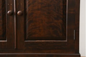 和製ビンテージ　松本民芸家具　#58型　お洒落な扉のデザインが印象的な食器棚(カップボード、戸棚、収納棚、キャビネット、本箱、ヴィンテージ)(定価約55万円)(R-081269)