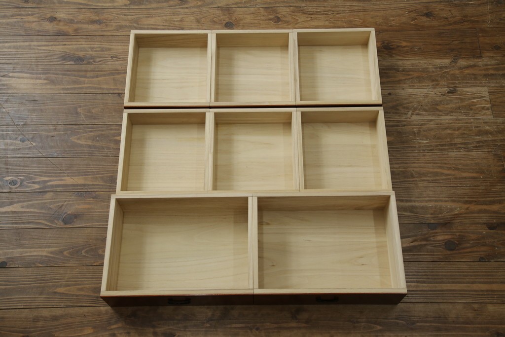 和製ビンテージ　高級品!!　総花梨(カリン)材　内部桐材　収納力抜群な引き出し38杯の小物箪笥　(R-081270)