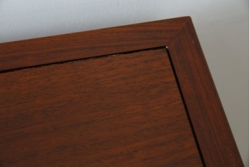 和製ビンテージ　高級品!!　総花梨(カリン)材　内部桐材　収納力抜群な引き出し38杯の小物箪笥　(R-081270)