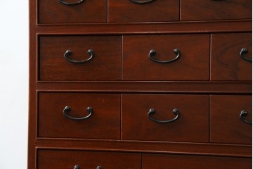 和製ビンテージ　高級品!!　総花梨(カリン)材　内部桐材　収納力抜群な引き出し38杯の小物箪笥　(R-081270)