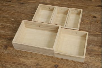 和製ビンテージ　高級品!!　総花梨(カリン)材　内部桐材　収納力抜群な引き出し38杯の小物箪笥(チェスト、収納箪笥、引き出し、ヴィンテージ)(R-081270)