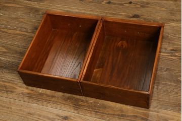 中古　美品　最高級　総欅(ケヤキ)材　無垢　四枚引き戸　上質な和の空間を演出する水屋箪笥サイドボード(食器棚、収納棚、戸棚、カップボード、サイドキャビネット)(R-081275)