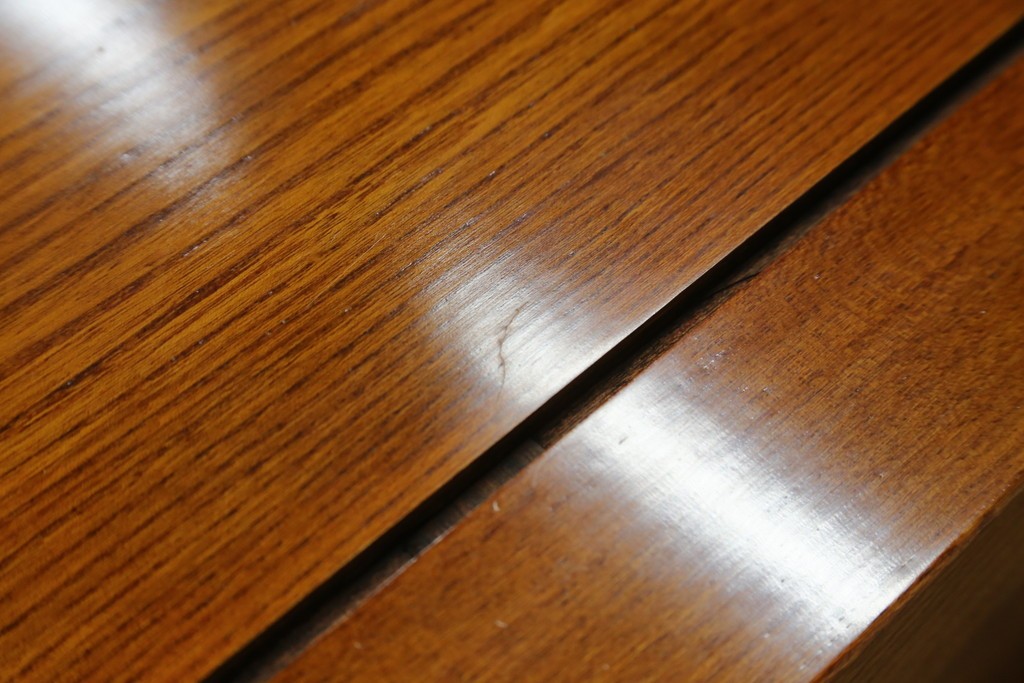 中古　美品　最高級　総欅(ケヤキ)材　無垢　四枚引き戸　水屋箪笥下段　上質な和の空間を演出するサイドボード　(R-081275)