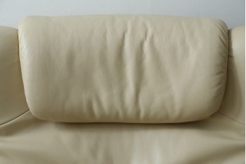 中古　美品!!　カリモク家具(karimoku)　ZU42モデル　贅沢なくつろぎのひとときにおすすめの肘掛椅子ロング　定価約23万円　(R-081277)