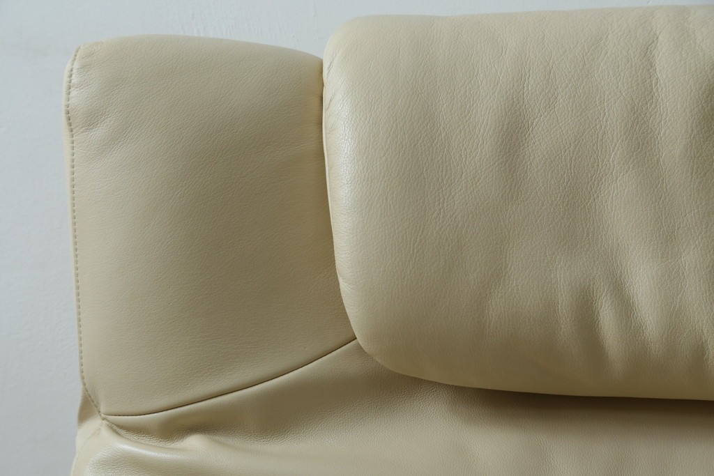 中古　美品!!　カリモク家具(karimoku)　ZU42モデル　贅沢なくつろぎのひとときにおすすめの肘掛椅子ロング　定価約23万円　(R-081277)