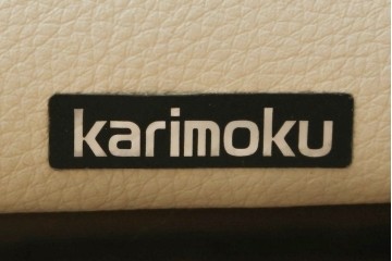 中古　美品!!　カリモク家具(karimoku)　ZU42モデル　贅沢なくつろぎのひとときにおすすめの肘掛椅子ロング　定価約23万円　(R-081277)