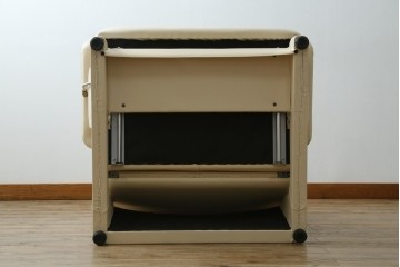 中古　美品!!　カリモク家具(karimoku)　ZU42モデル　贅沢なくつろぎのひとときにおすすめの肘掛椅子ロング　定価約23万円　(R-081277)