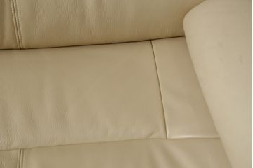 中古　美品!!　カリモク家具(karimoku)　ZU42モデル　贅沢なくつろぎのひとときにおすすめの肘掛椅子ロング(リクライニングソファ、1Pソファ、1人掛けソファ、一人掛けソファ、アームチェア、パーソナルチェア)(定価約23万円(R-081277)