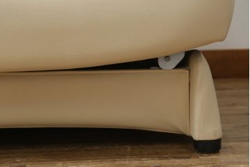 中古　美品!!　カリモク家具(karimoku)　ZU42モデル　贅沢なくつろぎのひとときにおすすめの肘掛椅子ロング(リクライニングソファ、1Pソファ、1人掛けソファ、一人掛けソファ、アームチェア、パーソナルチェア)(定価約23万円(R-081277)