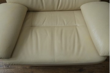 中古　美品!!　カリモク家具(karimoku)　ZU42モデル　贅沢なくつろぎのひとときにおすすめの肘掛椅子ロング　定価約23万円　(R-081278)