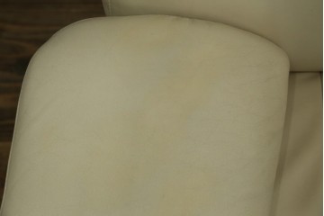 中古　美品!!　カリモク家具(karimoku)　ZU42モデル　贅沢なくつろぎのひとときにおすすめの肘掛椅子ロング　定価約23万円　(R-081278)