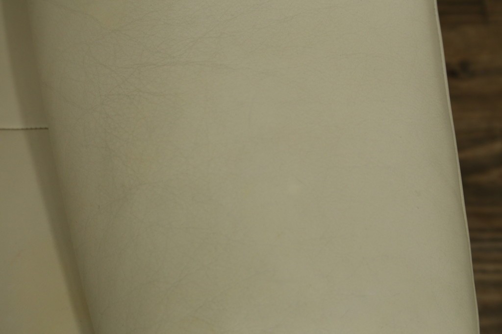 中古　美品!!　カリモク家具(karimoku)　ZU42モデル　贅沢なくつろぎのひとときにおすすめの肘掛椅子ロング　定価約23万円　(R-081278)