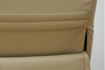 中古　美品!!　カリモク家具(karimoku)　ZU42モデル　贅沢なくつろぎのひとときにおすすめの肘掛椅子ロング　定価約23万円　(R-081278)