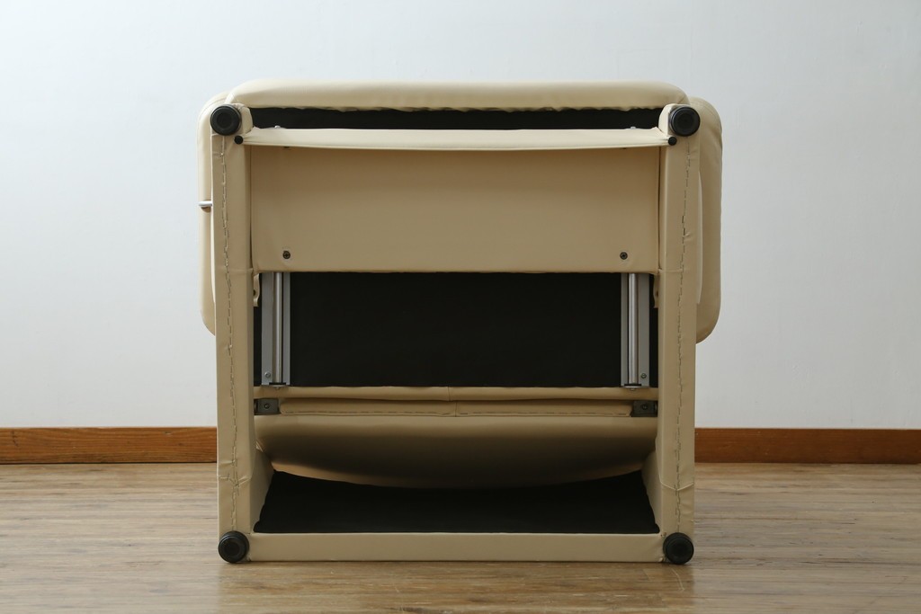 中古　美品!!　カリモク家具(karimoku)　ZU42モデル　贅沢なくつろぎのひとときにおすすめの肘掛椅子ロング　定価約23万円　(R-081278)