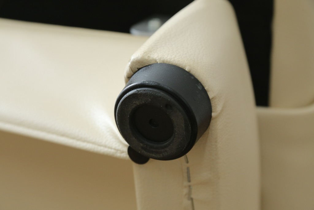 中古　美品!!　カリモク家具(karimoku)　ZU42モデル　贅沢なくつろぎのひとときにおすすめの肘掛椅子ロング　定価約23万円　(R-081278)