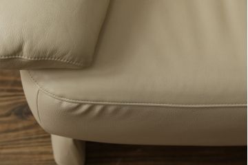 中古　美品!!　カリモク家具(karimoku)　ZU42モデル　贅沢なくつろぎのひとときにおすすめの肘掛椅子ロング(リクライニングソファ、1Pソファ、1人掛けソファ、一人掛けソファ、アームチェア、パーソナルチェア)(定価約23万円(R-081278)