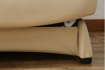 中古　美品!!　カリモク家具(karimoku)　ZU42モデル　贅沢なくつろぎのひとときにおすすめの肘掛椅子ロング(リクライニングソファ、1Pソファ、1人掛けソファ、一人掛けソファ、アームチェア、パーソナルチェア)(定価約23万円(R-081278)
