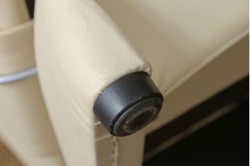 中古　美品!!　カリモク家具(karimoku)　ZU42モデル　贅沢なくつろぎのひとときにおすすめの肘掛椅子ロング(リクライニングソファ、1Pソファ、1人掛けソファ、一人掛けソファ、アームチェア、パーソナルチェア)(定価約23万円(R-081278)