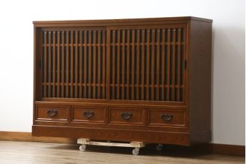 中古　美品　希少な廃番品　手造り二本松家具メーカー　田中家具　欅(ケヤキ)材　上質な和の空間を演出する水屋箪笥サイドボード(食器棚、収納棚、戸棚、カップボード、サイドキャビネット)(R-081280)