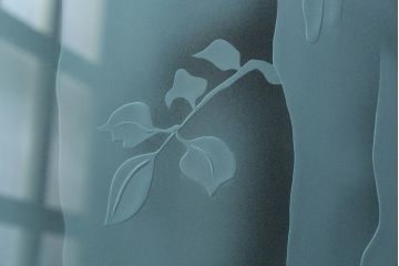 中古　建具　特大!!　職人手作り　草木・花と女性を描いた幻想的な特注品ガラスアート1枚(ガラス絵彫り、明り取り、明かり取り、窓ガラス)(製作費約400万円)(R-081284)
