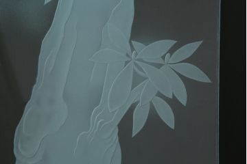 中古　建具　特大!!　職人手作り　草木・花と女性を描いた幻想的な特注品ガラスアート1枚(ガラス絵彫り、明り取り、明かり取り、窓ガラス)(製作費約400万円)(R-081284)