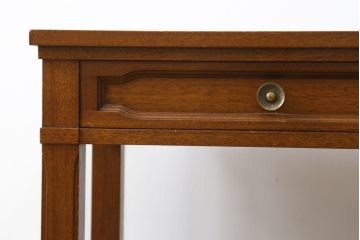 中古　美品!!　DREXEL HERITAGE(ドレクセルヘリテイジ)　品のある佇まいが美しいサイドテーブル(電話台、飾り台、ナイトテーブル、コンソールテーブル)(R-081285)