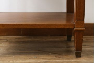 中古　美品!!　DREXEL HERITAGE(ドレクセルヘリテイジ)　品のある佇まいが美しいサイドテーブル(電話台、飾り台、ナイトテーブル、コンソールテーブル)(R-081285)