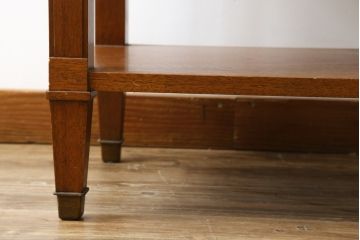 中古　美品!!　DREXEL HERITAGE(ドレクセルヘリテイジ)　品のある佇まいが美しいサイドテーブル(電話台、飾り台、ナイトテーブル、コンソールテーブル)(R-081285)