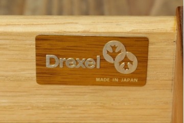 中古　美品!!　DREXEL HERITAGE(ドレクセルヘリテイジ)　品のある佇まいが美しいサイドテーブル　(R-081285)