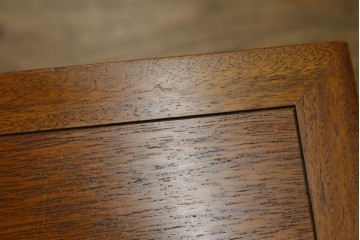 中古　美品!!　DREXEL HERITAGE(ドレクセルヘリテイジ)　品のある佇まいが美しいサイドテーブル　(R-081285)