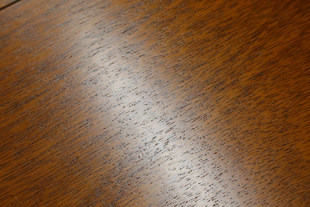中古　美品!!　DREXEL HERITAGE(ドレクセルヘリテイジ)　品のある佇まいが美しいサイドテーブル　(R-081285)