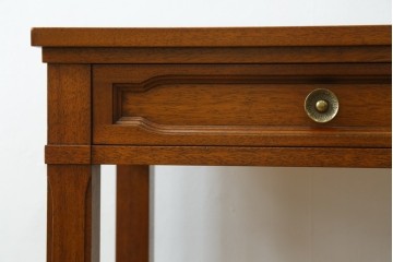 中古　美品!!　DREXEL HERITAGE(ドレクセルヘリテイジ)　品のある佇まいが美しいサイドテーブル　(R-081285)