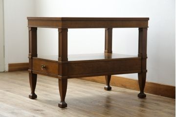 中古　DREXEL HERITAGE(ドレクセルヘリテイジ)　Triune(トライユン)　気品を感じるエレガントなサイドテーブル(電話台、飾り台、ナイトテーブル、コンソールテーブル)(R-081288)