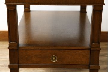 中古　DREXEL HERITAGE(ドレクセルヘリテイジ)　Triune(トライユン)　気品を感じるエレガントなサイドテーブル(電話台、飾り台、ナイトテーブル、コンソールテーブル)(R-081288)