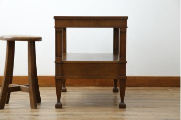 中古　DREXEL HERITAGE(ドレクセルヘリテイジ)　Triune(トライユン)　気品を感じるエレガントなサイドテーブル(電話台、飾り台、ナイトテーブル、コンソールテーブル)(R-081288)