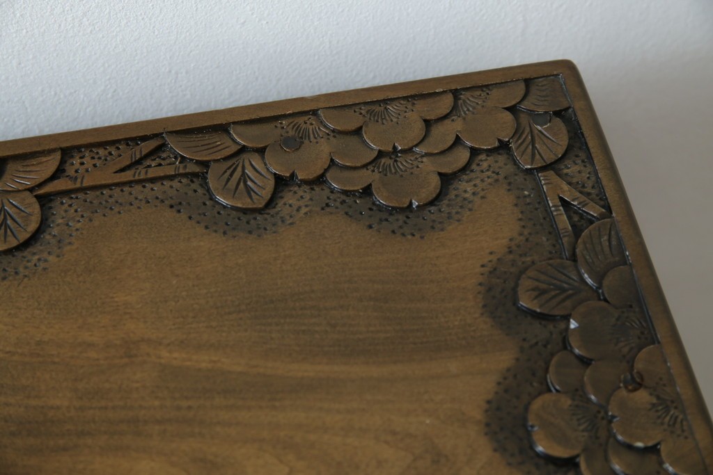 中古　軽井沢彫り　随所に施された桜の彫りが見事なサイドキャビネット　(R-081289)